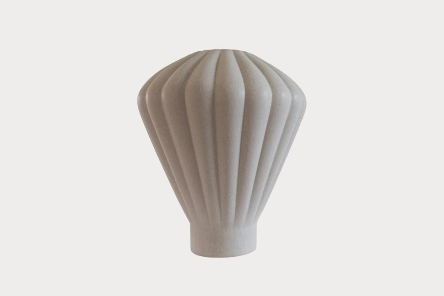 Evelyn vase, sand