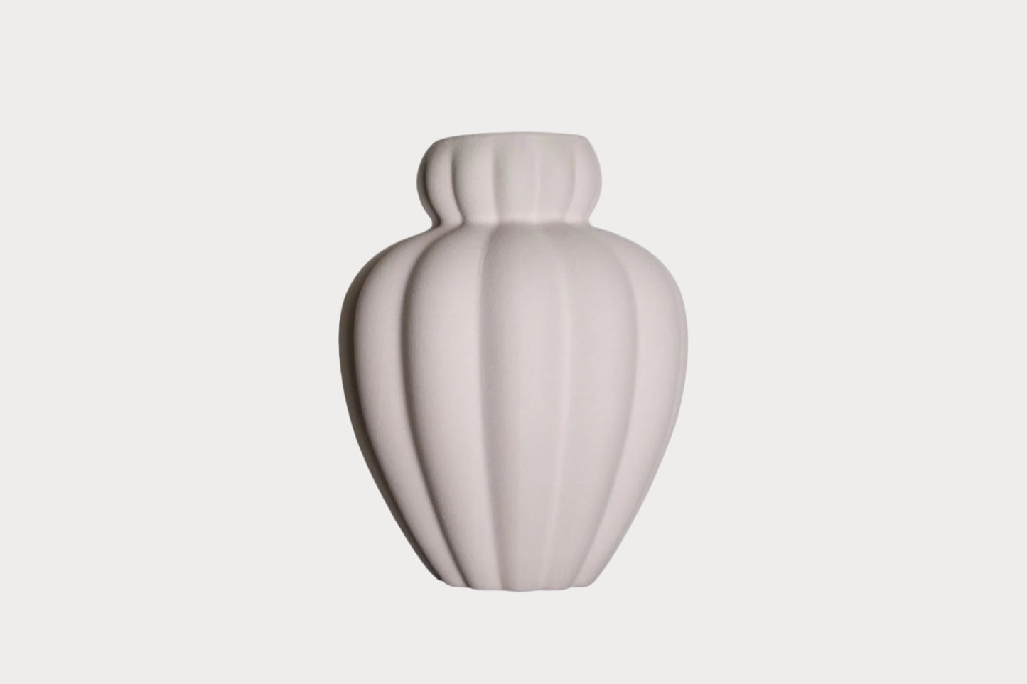 Penelope vase, medium, sand